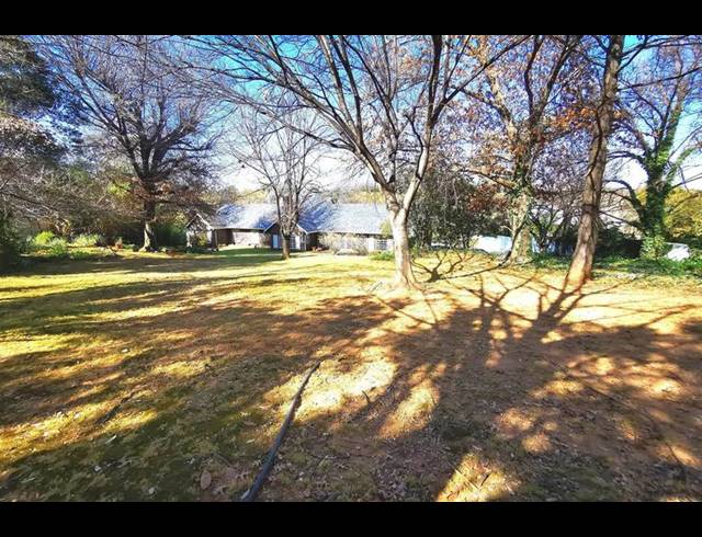 LAND FOR SALE IN BRYANSTON